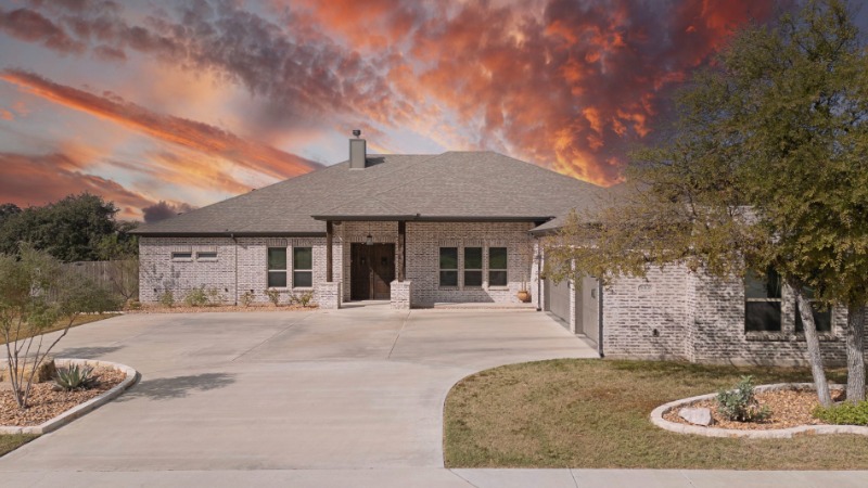 8305 Dorset Dr.